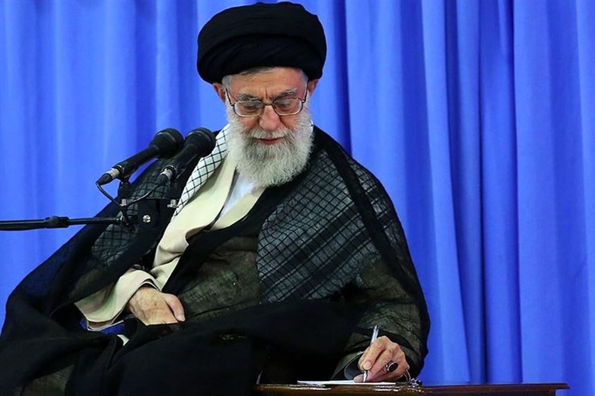 توصیه امام خامنه ای به معتکفین