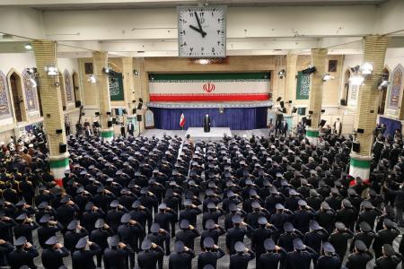 واکنش امام مسلمین به پایگاه زیرزمینی نیروی هوایی ارتش