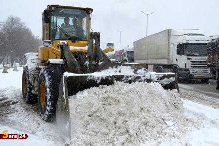 برف و بوران تردد برون شهری را ۲۲ درصد کاهش داد