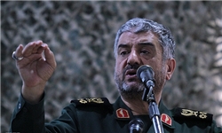 هشدارهای رهبر انقلاب به دشمنان جدی و مبتنی بر قدرت دفاعی ایران است