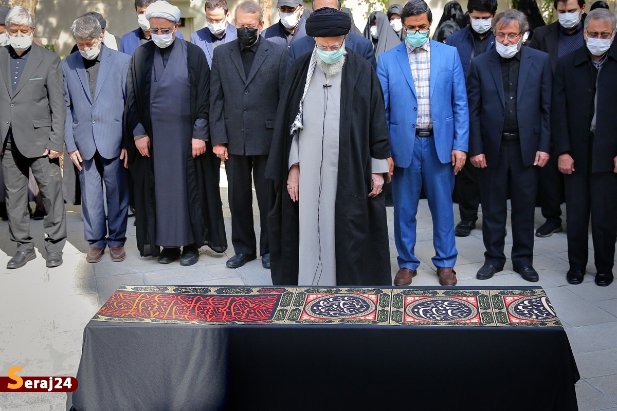 رهبر معظم انقلاب بر پیکر همسر شهید آیتالله مطهری اقامه نماز کردند
