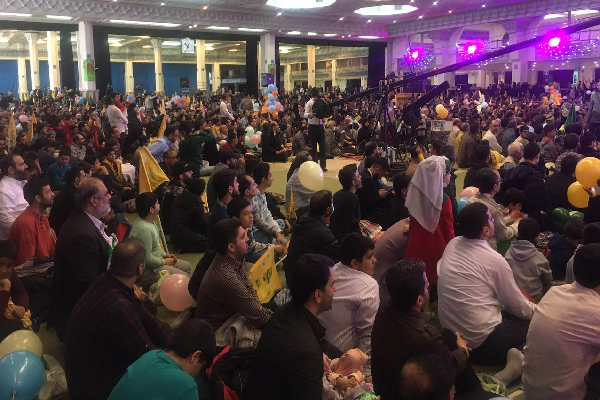 سلام بر فرمانده | جشن ده‌ها هزار نفری در مصلای تهران +عکس و فیلم