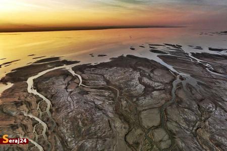 حیات در رگ‌های دریاچه ارومیه؛ با برداشت‌ غیرمجاز آب در مسیر برخورد می‌شود