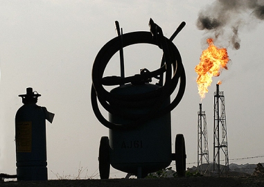 «هندسه نفت در مناطق نفتخیز جنوب» رونمایی شد