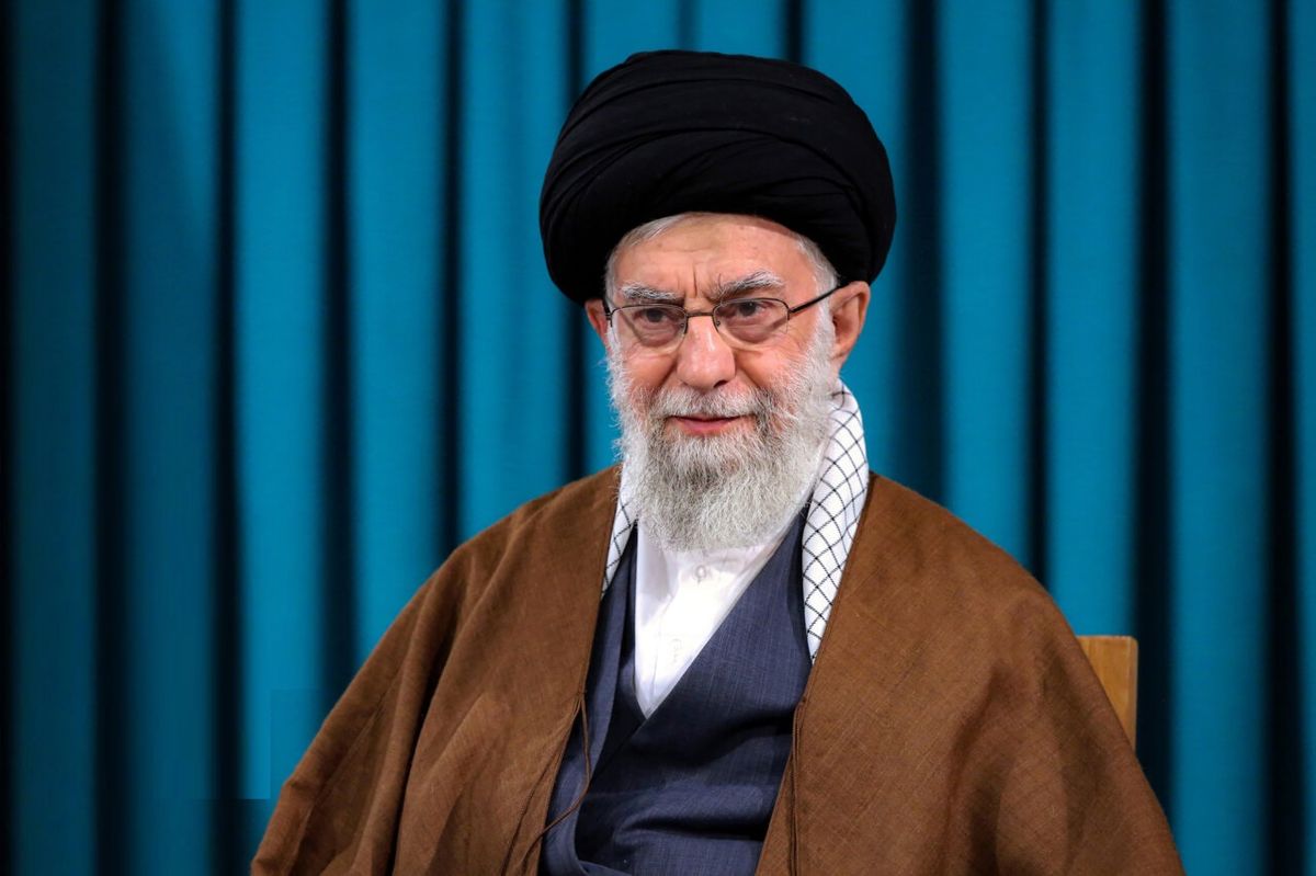 استفتاء از امام خامنه ای درباره روزه قضا + پاسخ ها