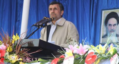 احمدی‌نژاد: خوزستان دیار استعمارستیز و با مردمانی عاشق پیامبر است