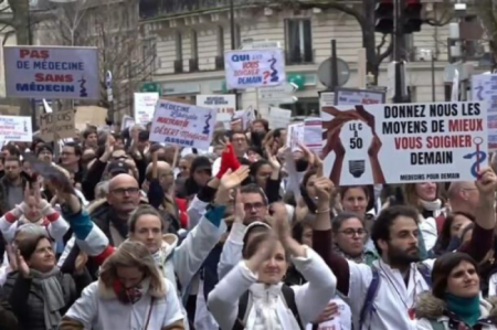 پزشکان فرانسه اعتصاب کردند