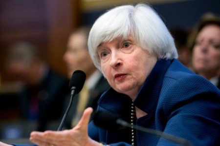 وزیر خزانه‌داری آمریکا: باید منتظر کاهش استفاده از دلار باشیم