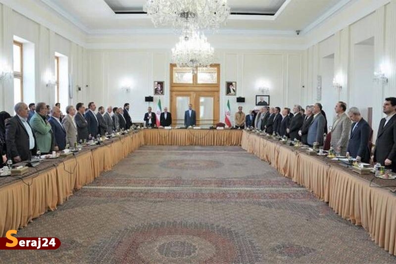 نشست هماندیشی وزیر خارجه با وزیر ورزش و جوانان و روسای فدراسیونهای ورزشی