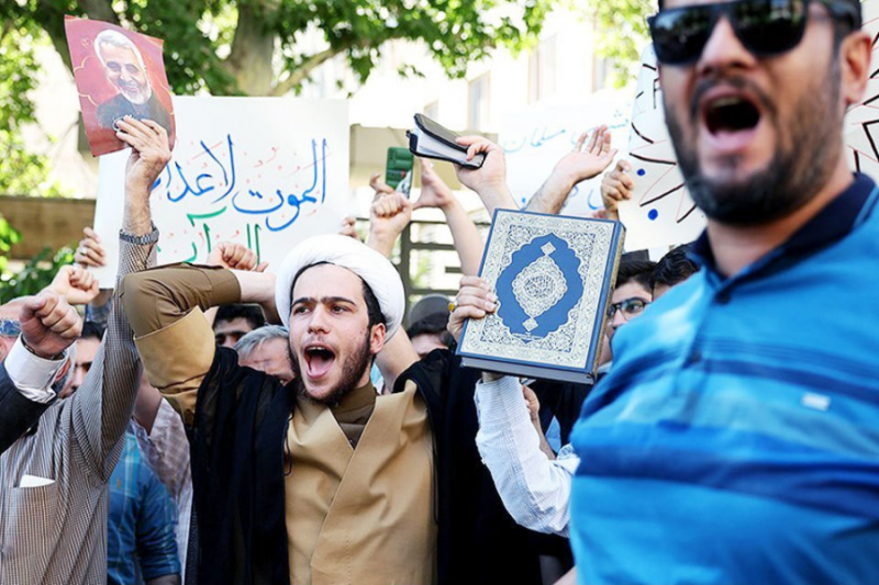 اخراج سفیر / خشم شدید عراقیها از هتاکی مجدد به قرآن