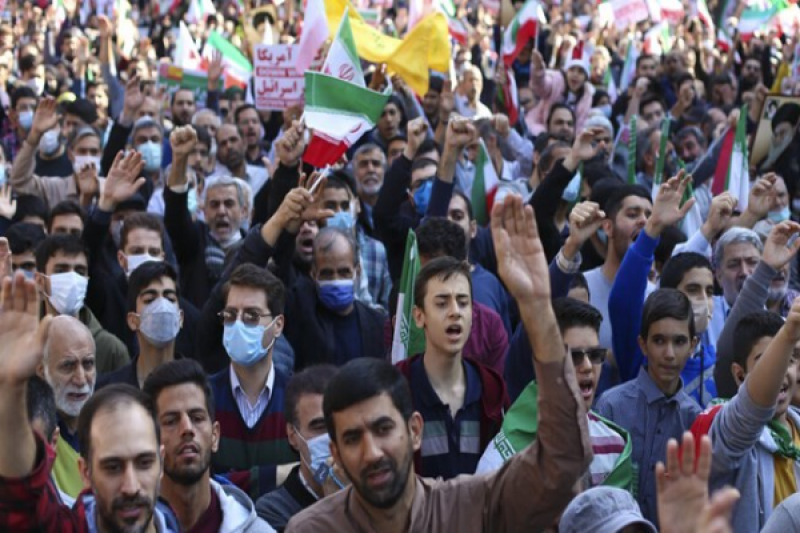 راهپیمایی نمازگزاران جمعه در محکومیت اهانت به ساحت قرآن کریم 