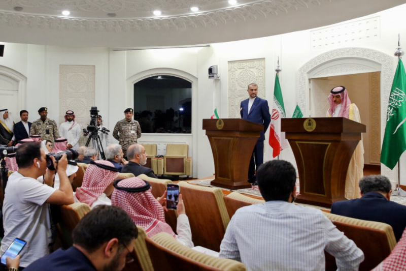 سفر وزیر امور خارجه به عربستان + تصاویر