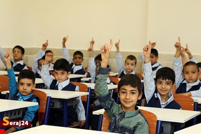صحرایی: کلاسهای بدون معلم بزودی معلمدار میشوند