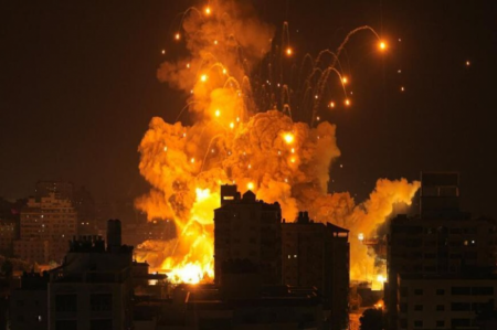 بمباران وحشیانه غزه + تصاویر 