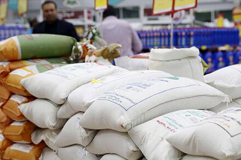 ممنوعیت واردات و توزیع برنج خارجی با وجود برنج در انبارهای کشاورزان