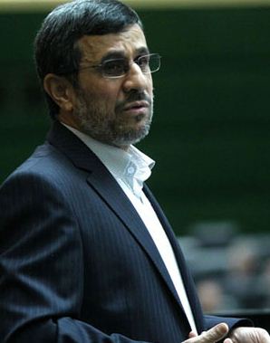 مهمترین نقاط ضعف دولت احمدی‌نژاد در کلام رهبر انقلاب 
