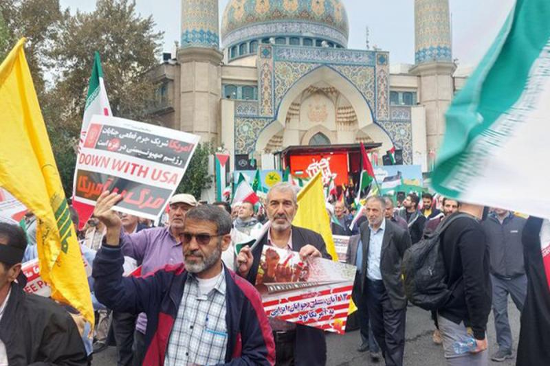 راهپیمایی ۱۳ آبان در تهران آغاز شد