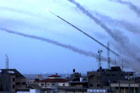 ویدئو / حملات حماس به نیروهای رژیم صهیونیستی با خمپاره‌های سنگین