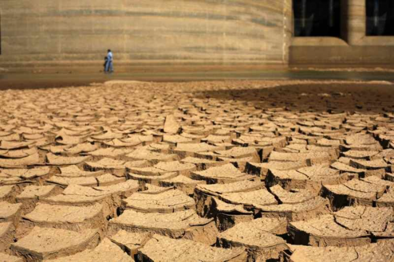 تداوم سایه خشکسالی / کاهش ۲۷ درصدی بارش‌های پاییز 
