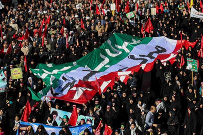 اجتماع مردم تهران به مناسبت 9 دی در میدان امام حسین(ع) 