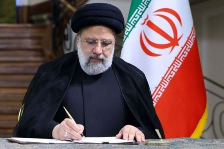 ملت ایران تا خشکاندن ریشه‌های ترور در میدان مبارزه حضور دارند