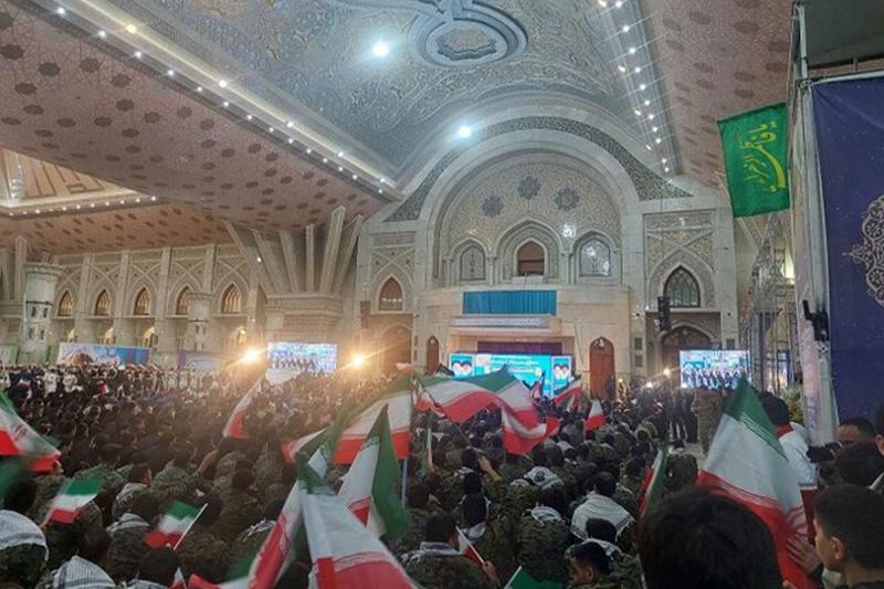 برگزاری مراسم دهه مبارک فجر در حرم بنیانگذار انقلاب اسلامی