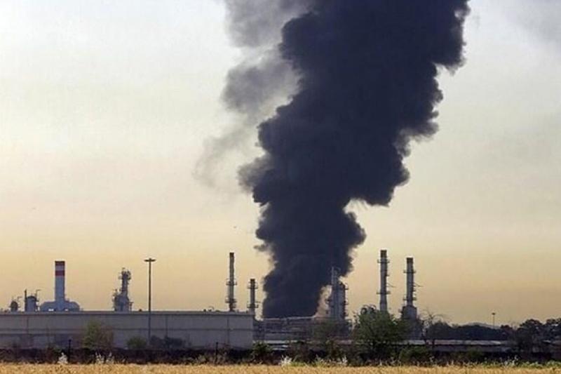 حمله پهپادی مقاومت عراق به پالایشگاه نفت رژیم صهیونیستی در حیفا 