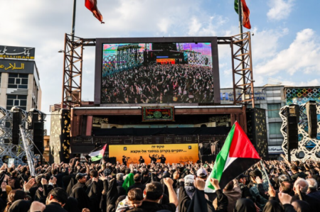 اجتماع مدافعان حرم در تهران + تصاویر