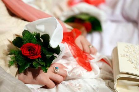 جشن ازدواج ۱۱۰ زوج جوان در قم برگزار شد