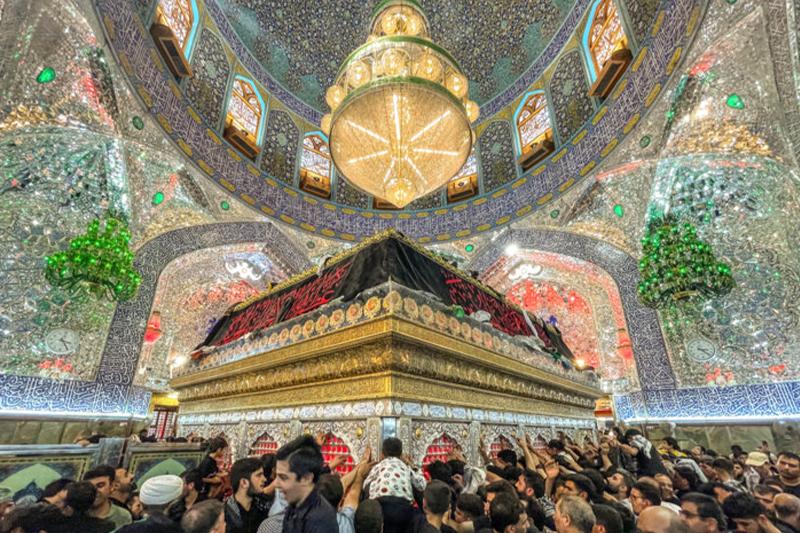 ۲۰۰ فضیلت امیرمومنان(ع) را در زیارت غدیریه بخوانیم 