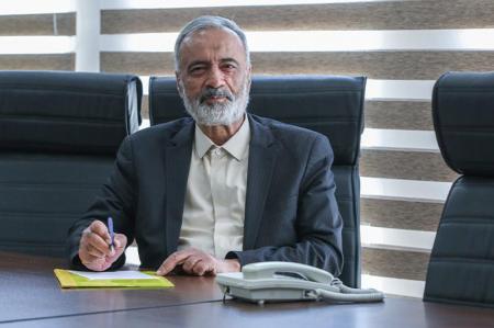 آراستن کنگره اربعین به اقامه نماز با شکوه کار بزرگ روزگار ماست