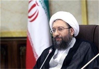 بازدید رئیس قوه قضائیه از نمایشگاه کتاب/خرید ده‌ها کتاب از ناشران عربی