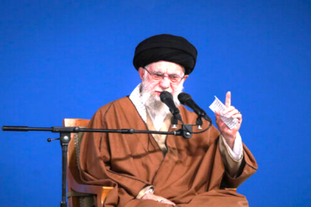 امام خامنه ای: ان‌شاءالله راهپیمایی امسال یکی از پرشکوه‌ترین و با عزت‌ترین راهپیمایی‌های روز قدس خواهد بود