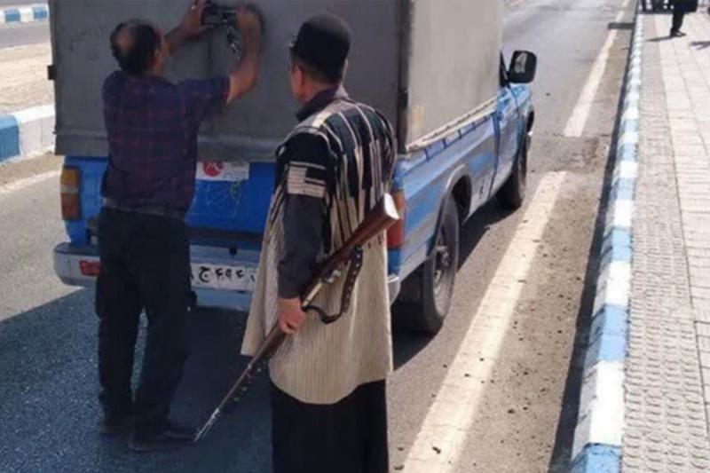 حضور عشایر بختیاری در کنار نیروهای نظامی برای بازرسی