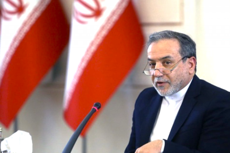 عراقچی: متجاوز را از خطای بزرگ خود پشیمان می‌کنیم