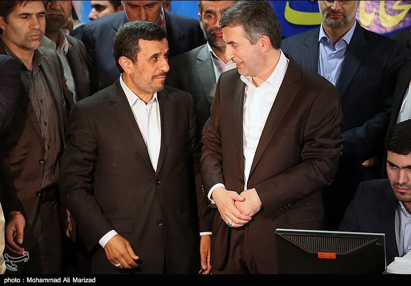 مشایی:احمدی‌نژاد را برای خودم یک قدیس می‌دانم