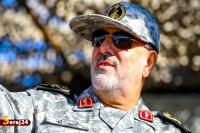 همه رزمندگان ما دستشان روی ماشه است