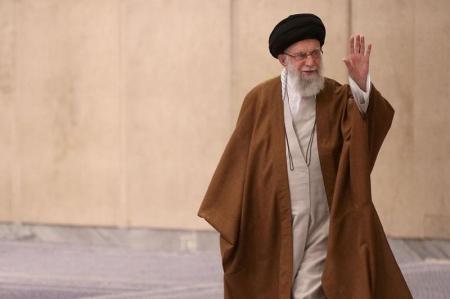 محکومیت اهانت به رهبر انقلاب از سوی مراجع جهان اسلام + عکس