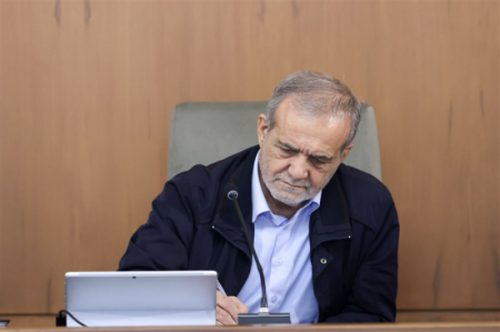 ابلاغ قانون تعلیق همکاری با آژانس توسط رئیس‌جمهور