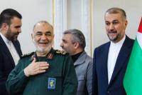 چه مقدار با اطلاع دیپلمات‌ها و نظامی‌ها را نقد می‌کنیم؟