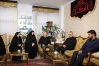 دیدار لاریجانی با خانواده شهیدان باقری و سلامی