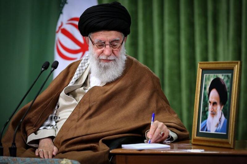 تمدید عضویت اعضای هیات‌امنای کمیته امداد توسط رهبر انقلاب
