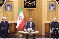 آمریکا با عنوان شرکت به منطقه می‌آید و کار دیگری می‌کند