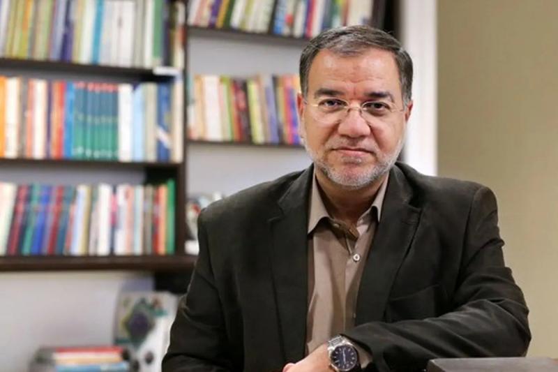 واکنش فضائلی به ادعای تحمیل برخی تصمیمها به رهبر انقلاب
