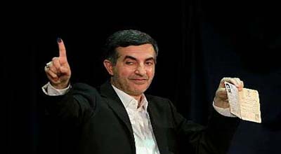 مشایی با ستادهای «روشنایی» آمد