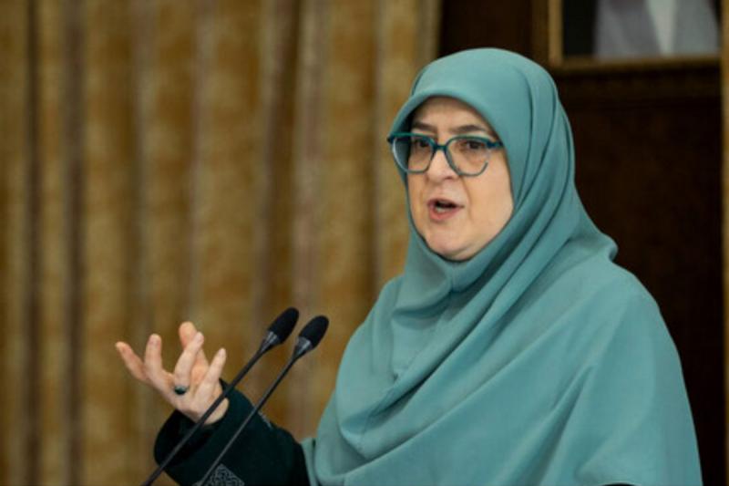 برای توان دفاعی و موشکی از کسی اجازه نمی‌گیریم