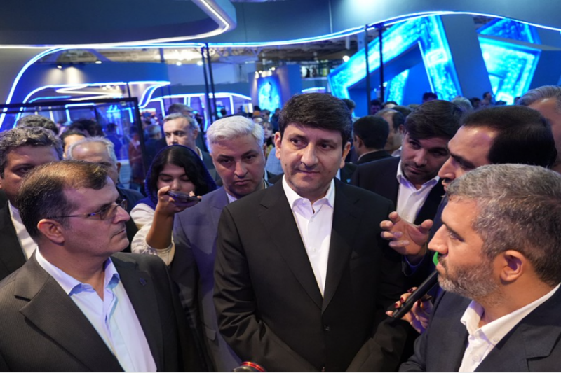 فعال‌سازی eSIM همراه اول؛ نیم میلیون نفر در صف استفاده