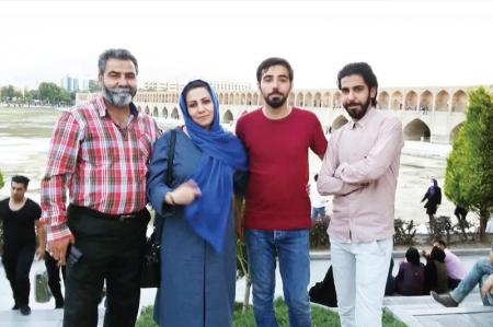 آخرین شوخی شهید تنابنده با مادرش: «شبیه شهدا شده‌ام»