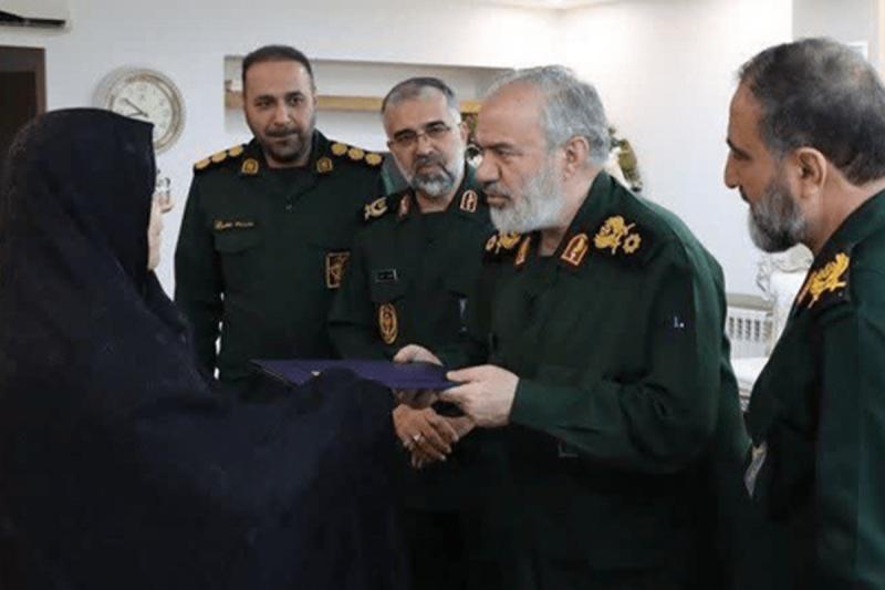 دیدار سردار فدوی با خانواده فرمانده شهید تازه تفحصشده