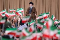 ۱۳ آبان باید در تاریخ و حافظه ملی بماند